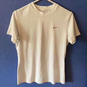 Woman’s dri-fit tee